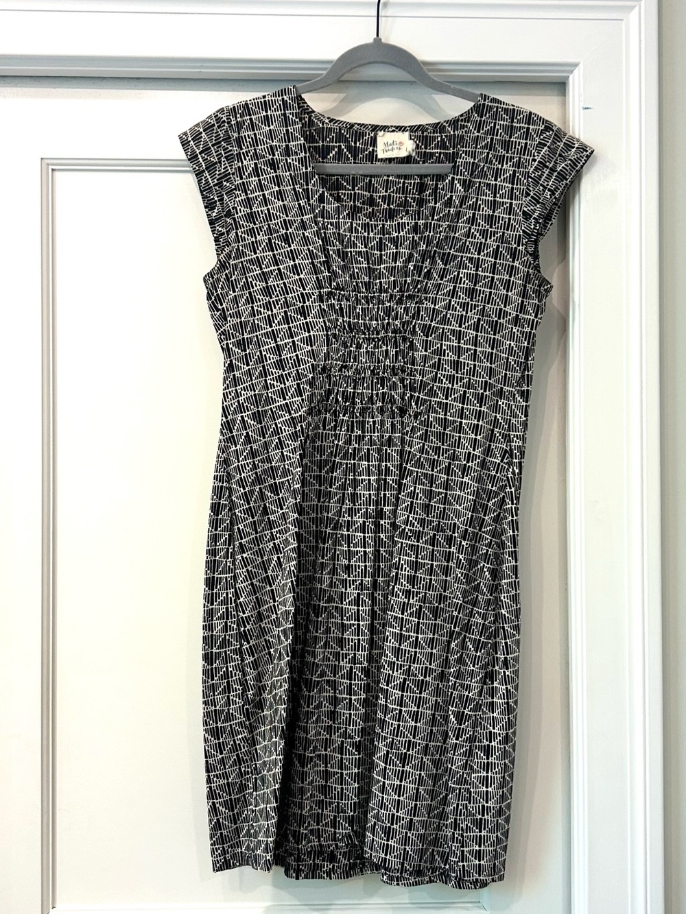 Mata Traders Black & White Geometric Midi Dress